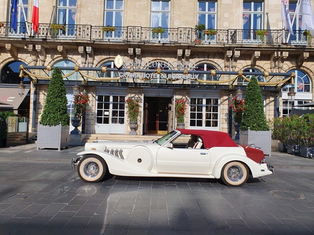 Zimmer Golden Spirit devant le grand hotel de Bordeaux